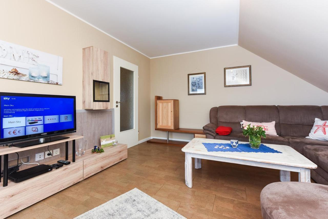 Ferienwohnung Haus Heimathafen Esens Bagian luar foto