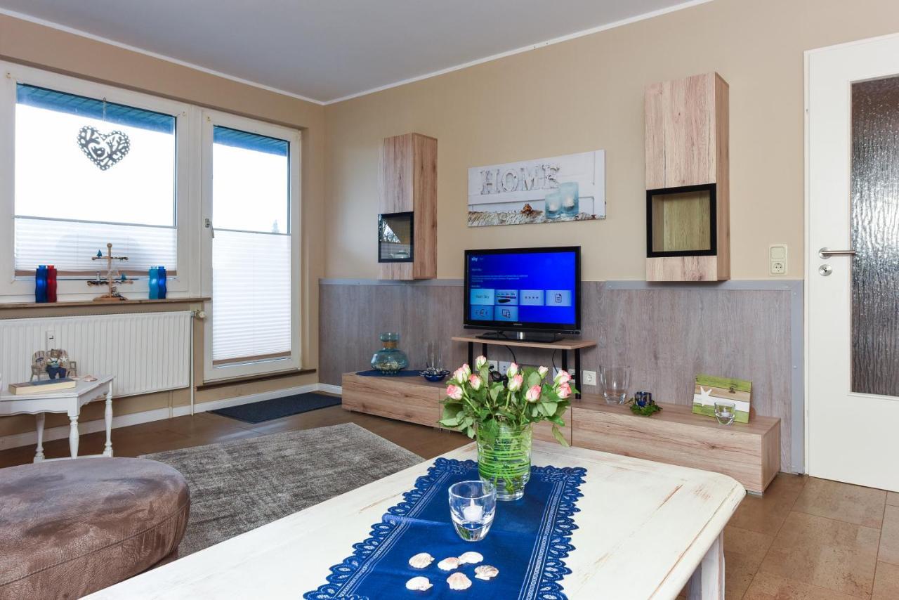 Ferienwohnung Haus Heimathafen Esens Bagian luar foto