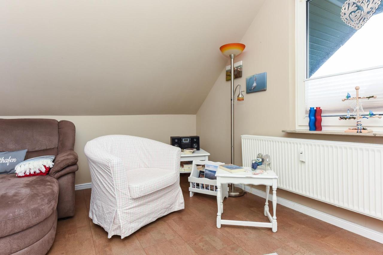 Ferienwohnung Haus Heimathafen Esens Bagian luar foto