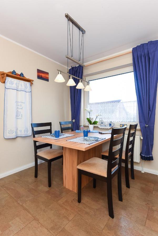 Ferienwohnung Haus Heimathafen Esens Bagian luar foto
