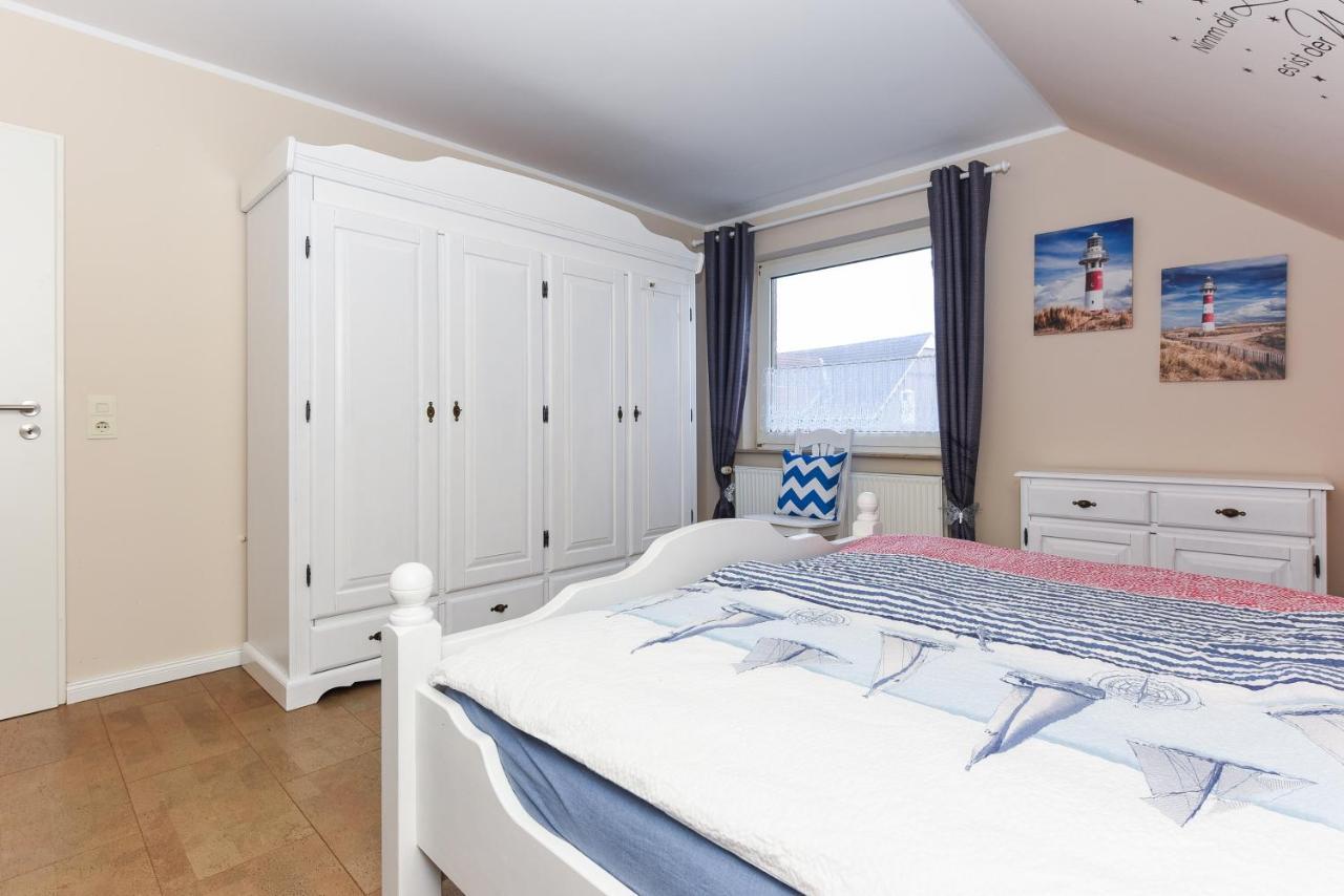 Ferienwohnung Haus Heimathafen Esens Bagian luar foto